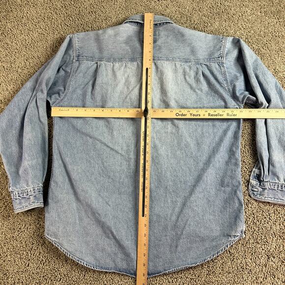 VINTAGE Detroit Red Wings Shirt Womens M Blue Chambray Denim Button Up LEE - Picture 7 of 10